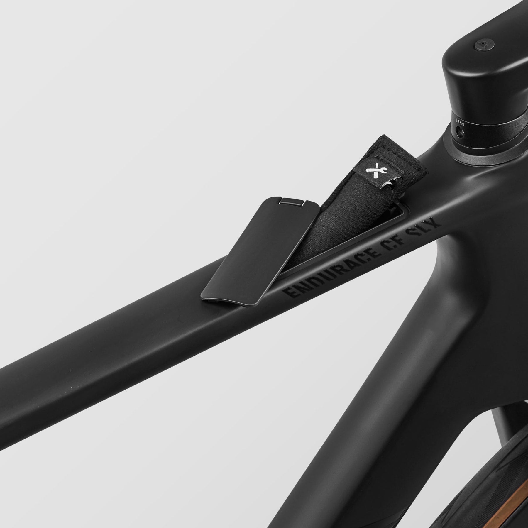 Endurace CF SLX 8 AXS Aero – Outlet