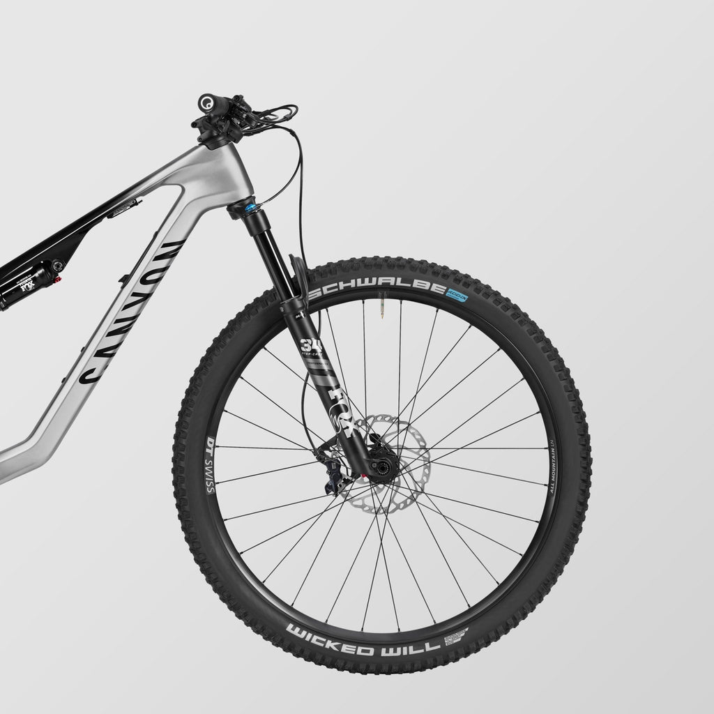 Lux Trail CF 6 – Outlet