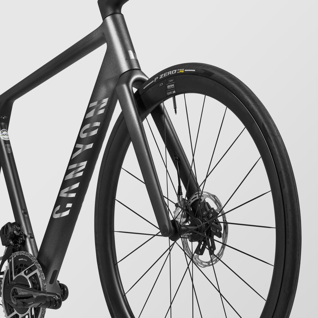 Ultimate CFR AXS – Outlet