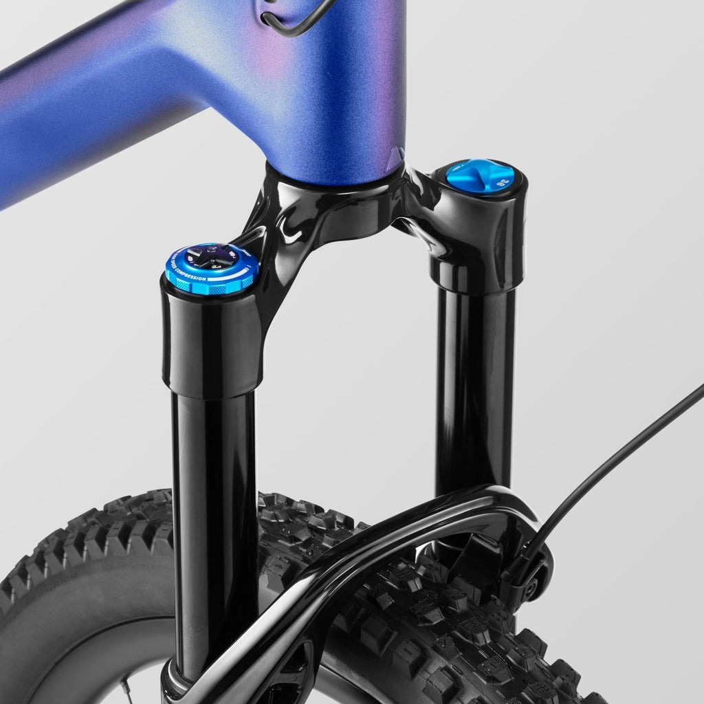 Lux Trail CF 8