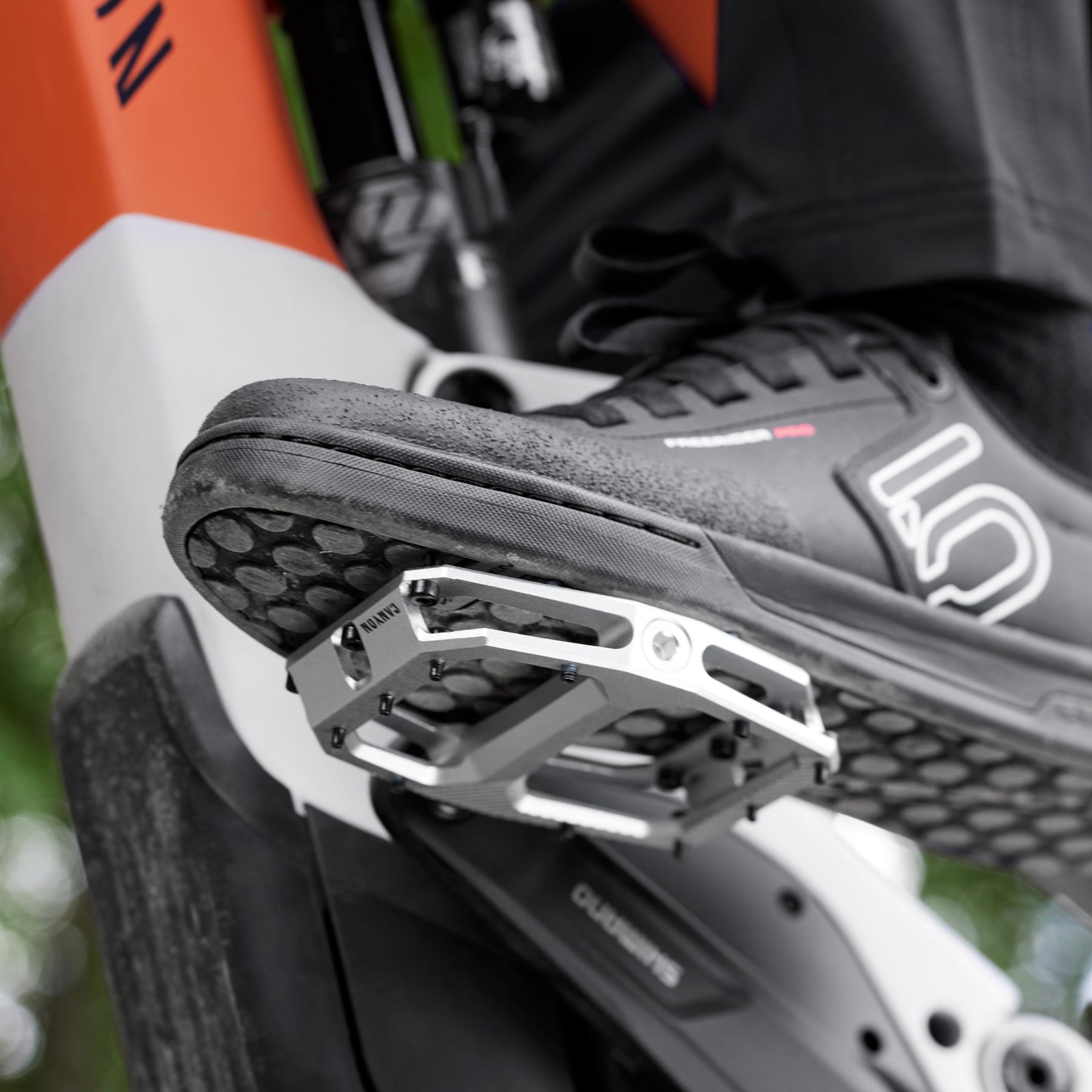 Canyon MTB Performance Flat Pedals – Outlet