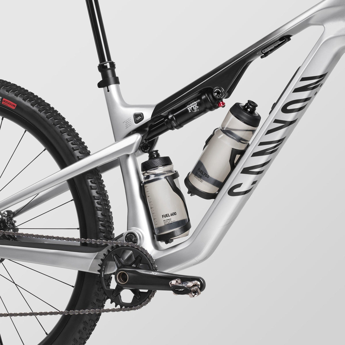 Lux Trail CF 8 – Outlet