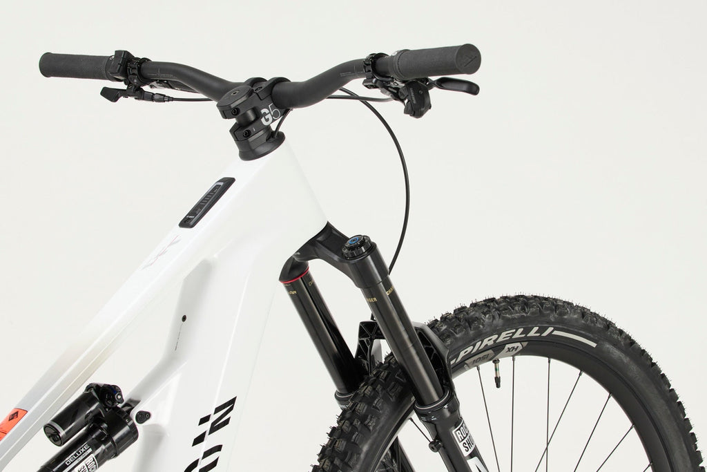 Strive:ON CFR LTD – Outlet