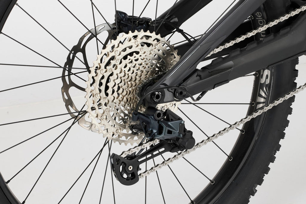 Torque:ON CF 8 – Outlet