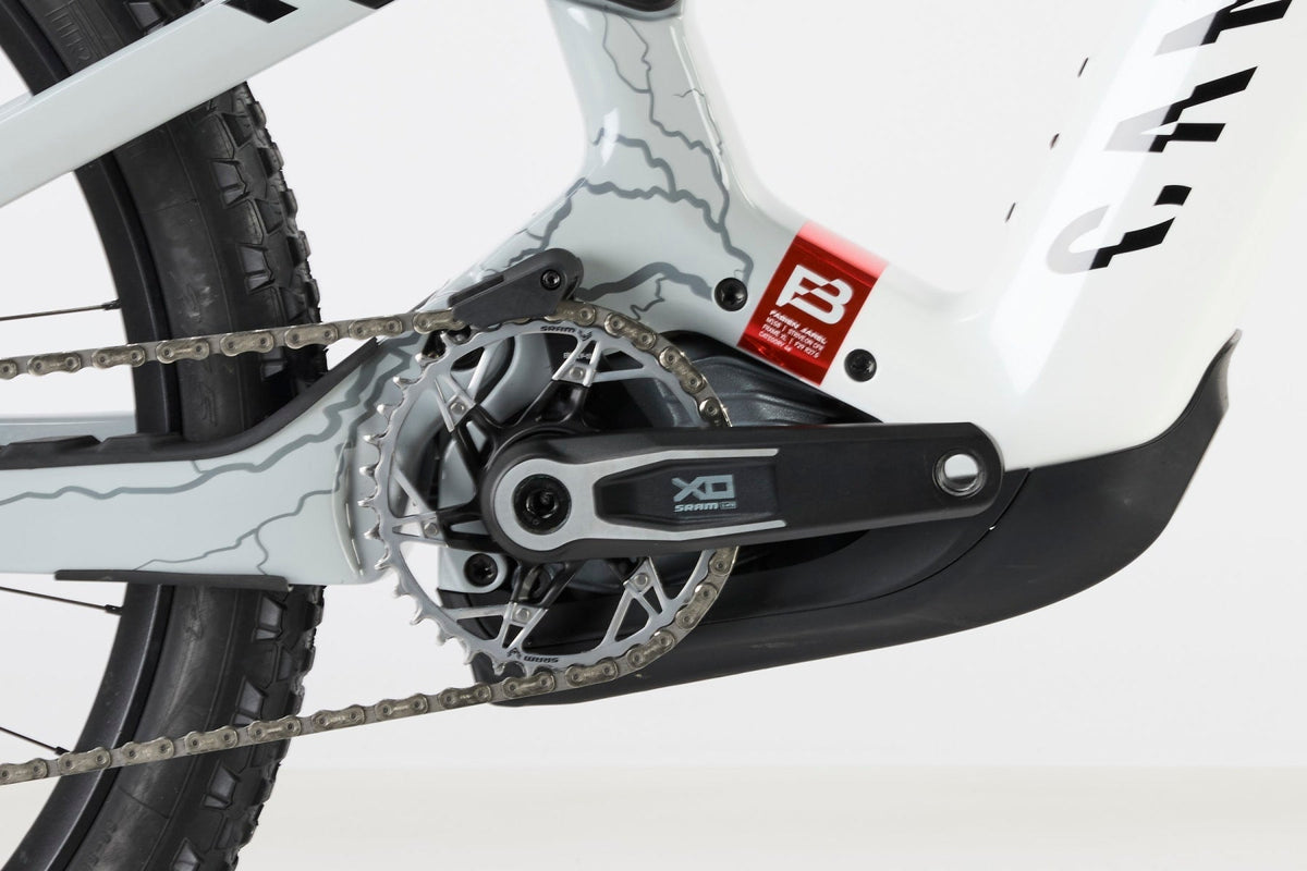 Strive:ON CFR LTD – Outlet