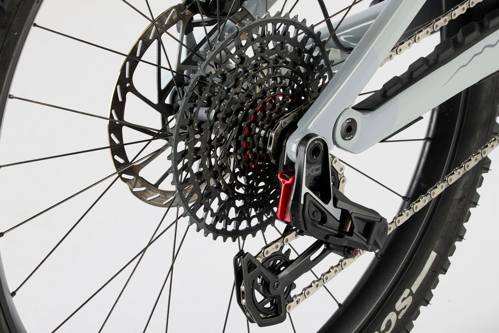 Strive:ON CFR LTD – Outlet