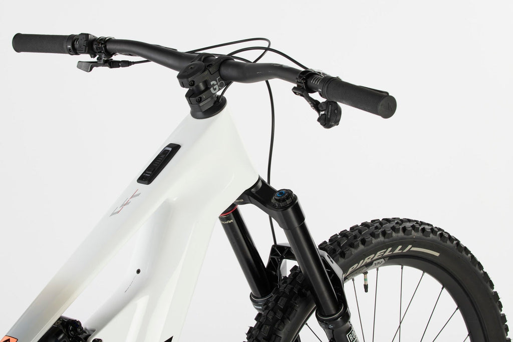Strive:ON CFR LTD – Outlet