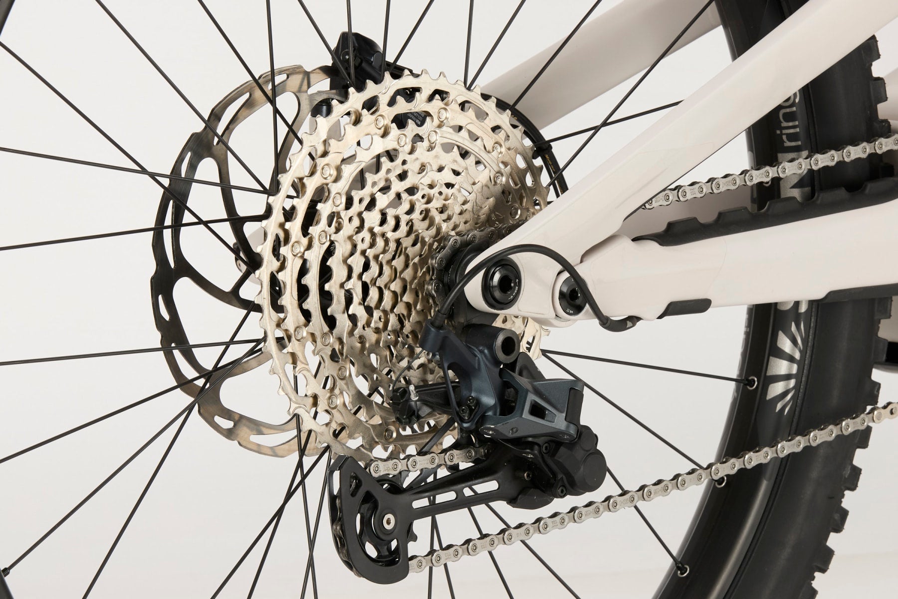 Torque:ON CF 8 – Outlet