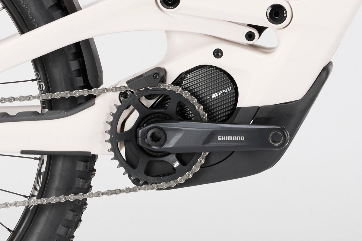 Torque:ON CF 8 – Outlet