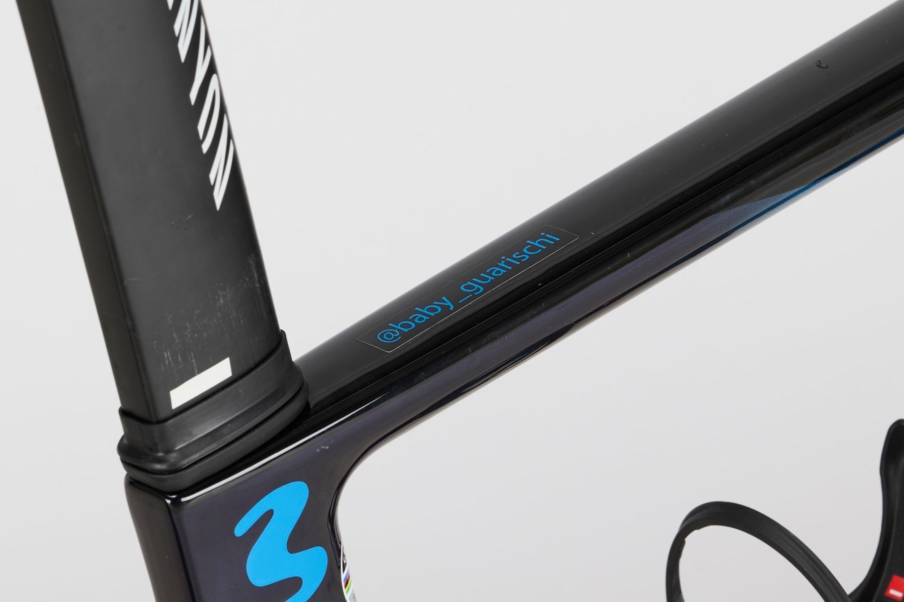 Aeroad CFR Team Movistar – Outlet