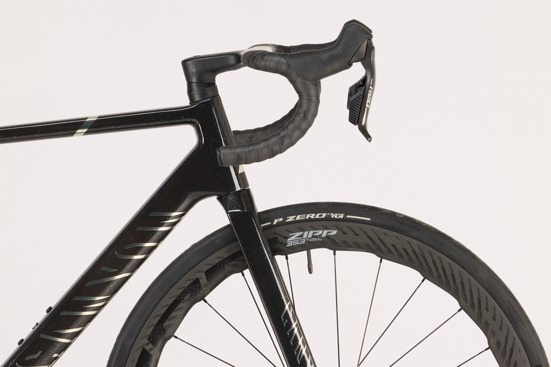 Ultimate CFR AXS – Outlet