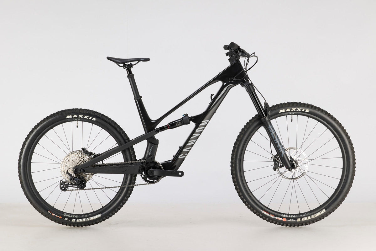 Spectral:ONfly CF 8 – Outlet