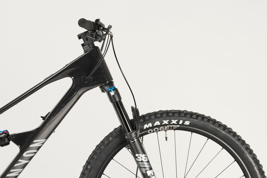 Spectral:ONfly CF 9 – Outlet