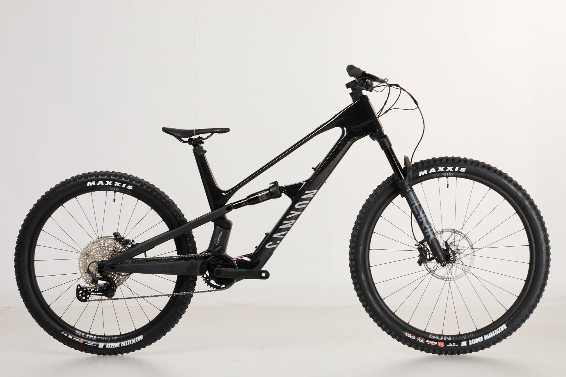 Spectral:ONfly CF 8 – Outlet