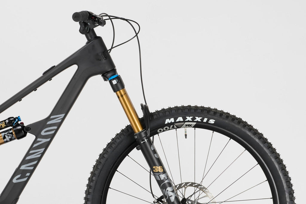 Spectral CF 9 – Outlet