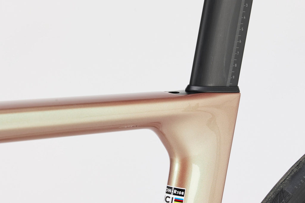 Aeroad CFR AXS – Outlet