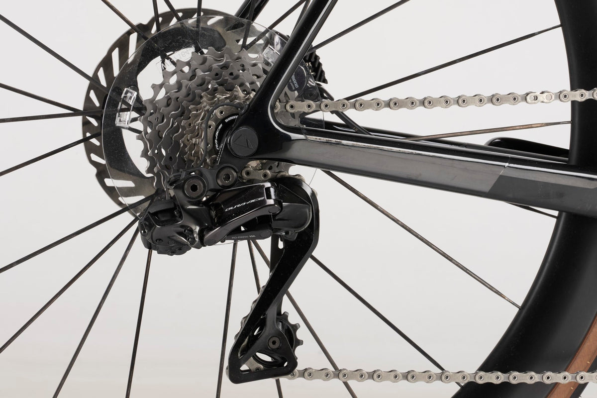 Ultimate CF SLX 9 Di2 – Outlet