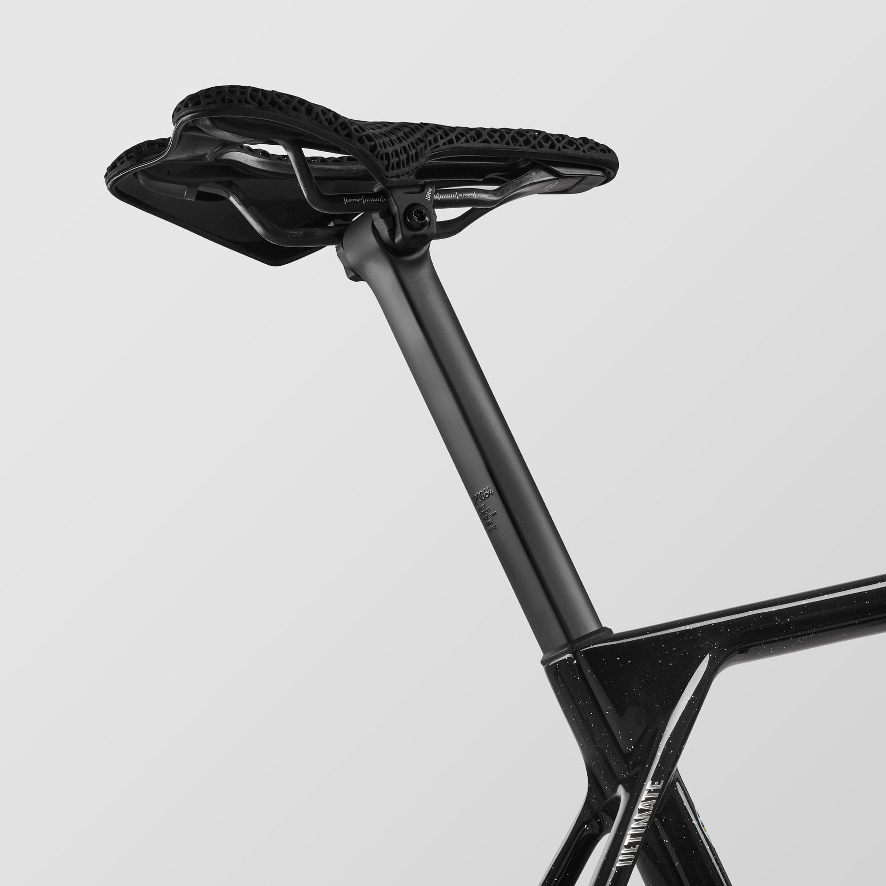 Ultimate CFR AXS – Outlet