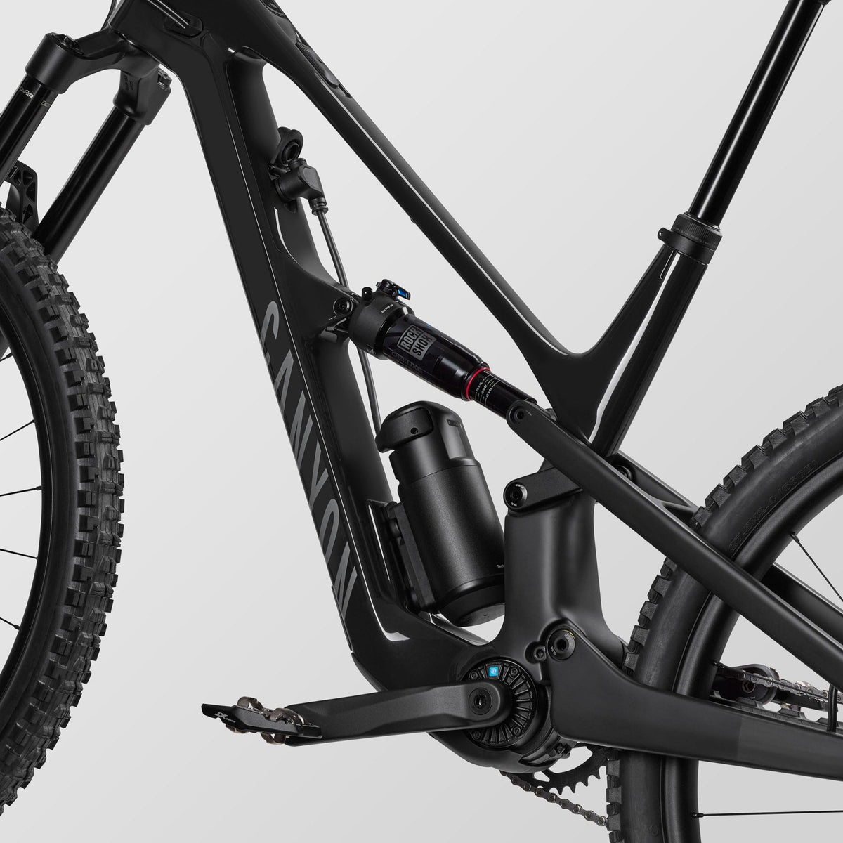 Spectral:ONfly CF 8 – Outlet