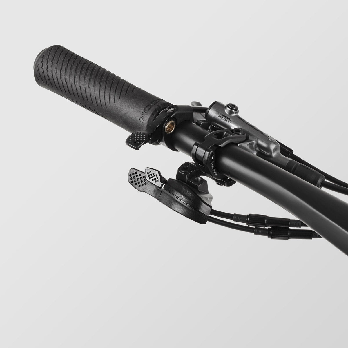 Lux Trail CFR – Outlet