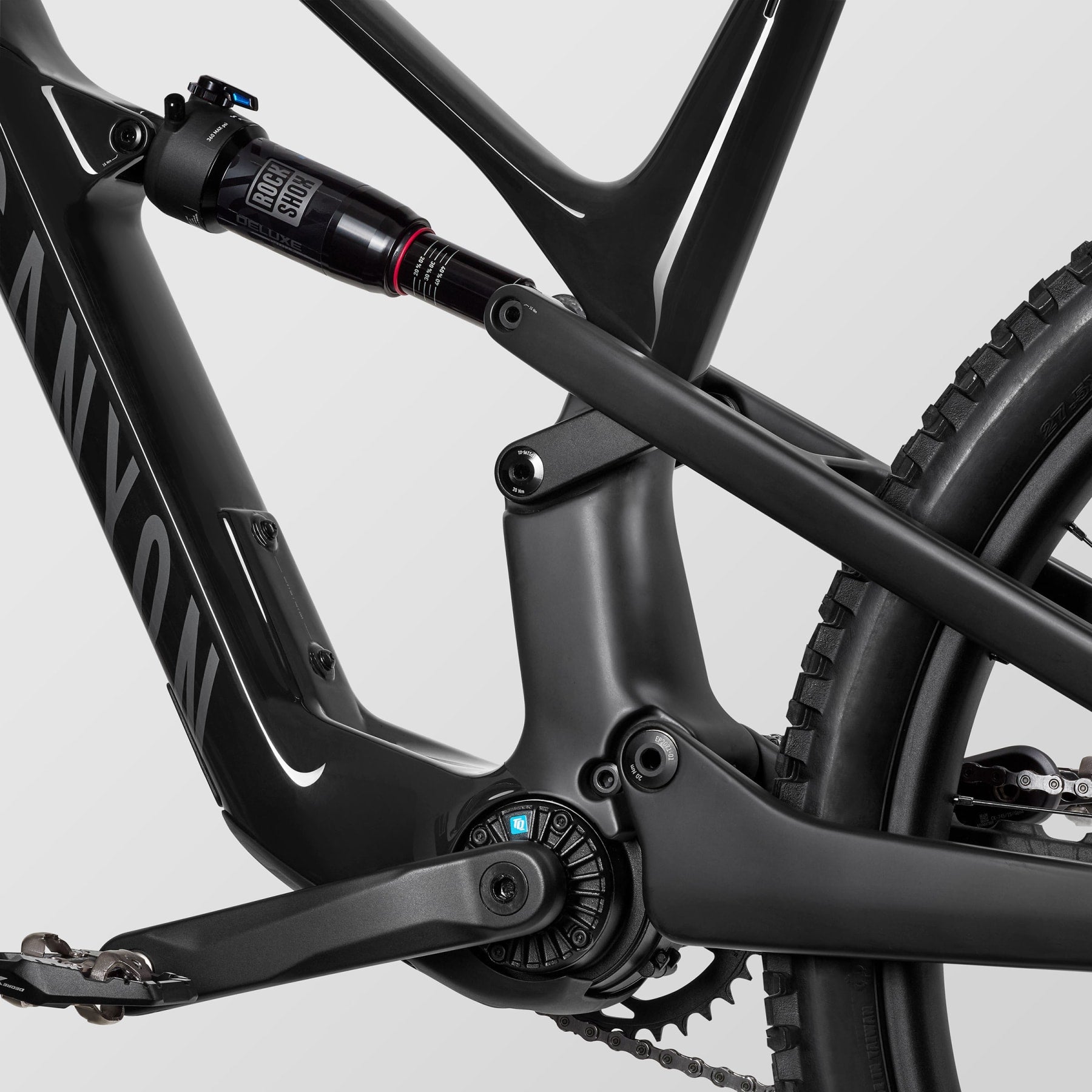 Spectral:ONfly CF 8 – Outlet